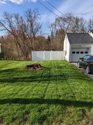 14 Mitchell Street, Southborough, MA 01772