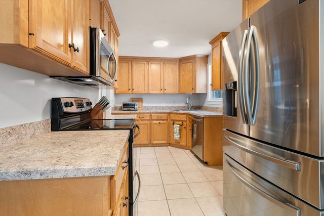 14 Mitchell Street, Southborough, MA 01772