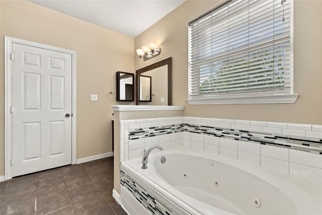 202 Devonshire Court, Mckinney, TX 75071