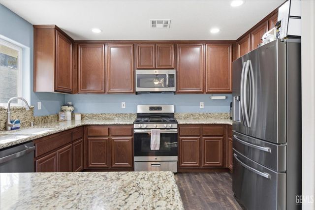 17820 Bold Venture Drive, Tehachapi, CA 93561