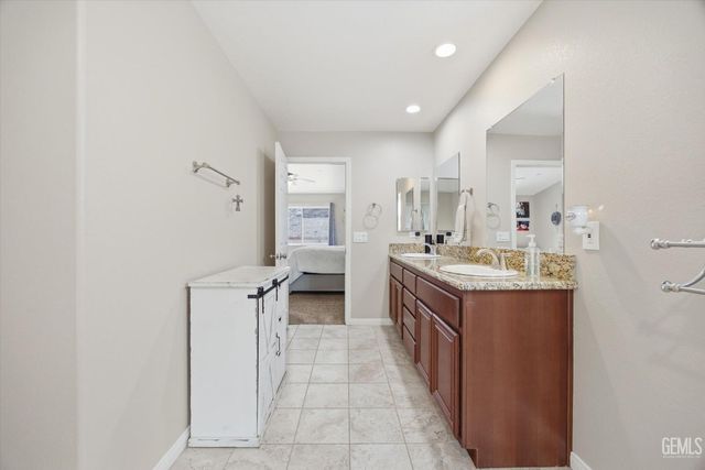 17820 Bold Venture Drive, Tehachapi, CA 93561