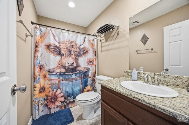 17820 Bold Venture Drive, Tehachapi, CA 93561