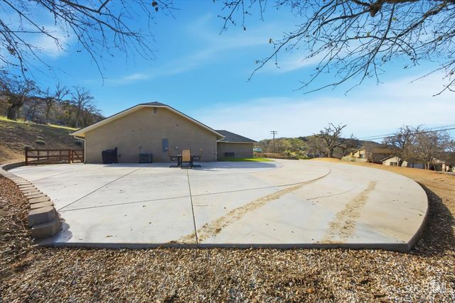 17820 Bold Venture Drive, Tehachapi, CA 93561