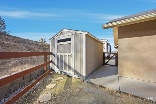 17820 Bold Venture Drive, Tehachapi, CA 93561
