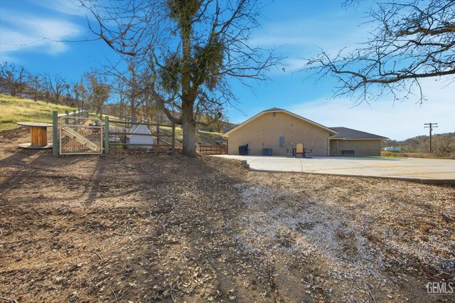 17820 Bold Venture Drive, Tehachapi, CA 93561