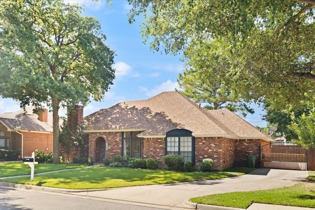 3709 Danbury Drive, Arlington, TX 76016