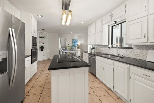 3709 Danbury Drive, Arlington, TX 76016