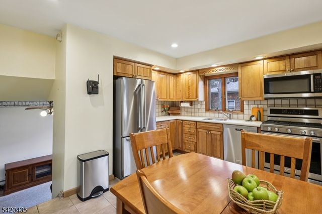 114 Pawnee Rd, Cranford Twp., NJ 07016