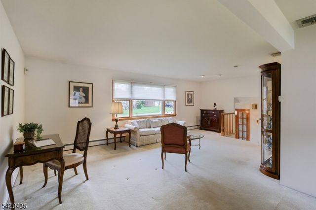 114 Pawnee Rd, Cranford Twp., NJ 07016