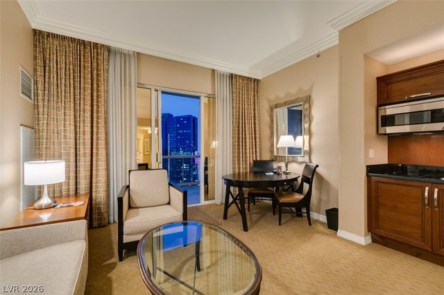 135 East HARMON Avenue 3209, Las Vegas, NV 89109