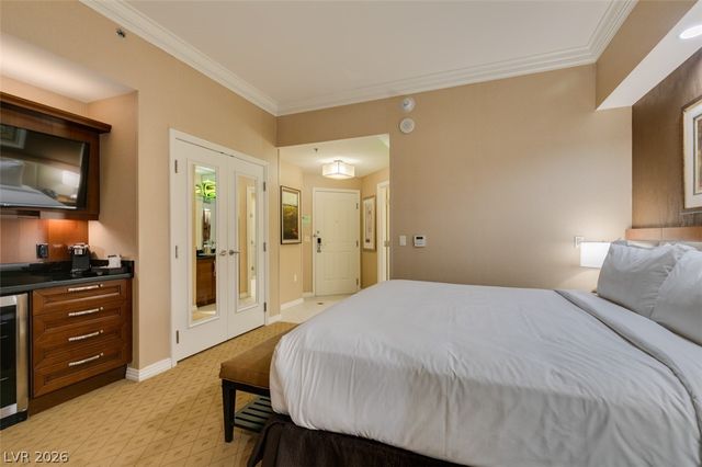 135 East HARMON Avenue 3209, Las Vegas, NV 89109