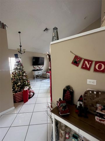 12723 NW 21st Pl, Coral Springs, FL 33071