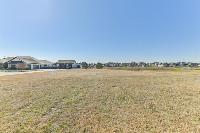 11725 Grandview Drive, Montgomery, TX 77356