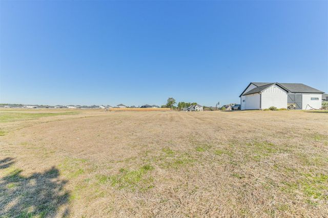 11725 Grandview Drive, Montgomery, TX 77356