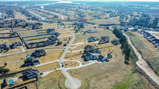 11725 Grandview Drive, Montgomery, TX 77356