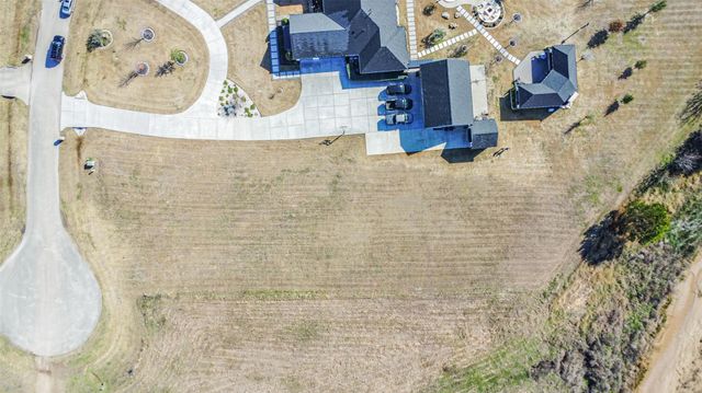 11725 Grandview Drive, Montgomery, TX 77356