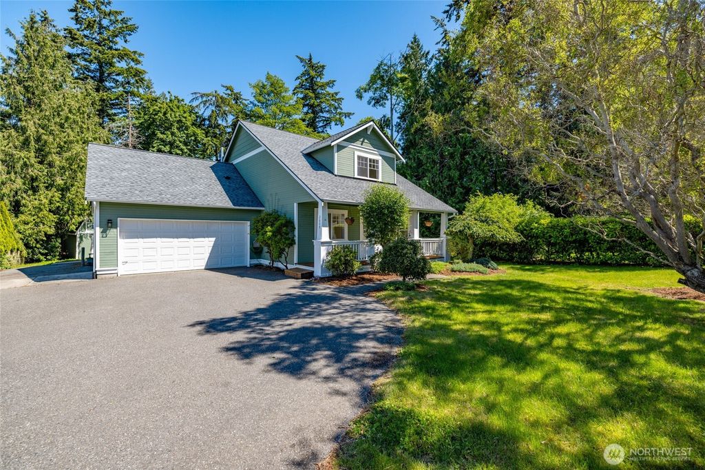 2609 C Avenue, Anacortes, WA 98221