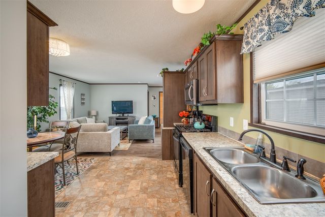 183 Flicker Street, Rochester Hills, MI 48309
