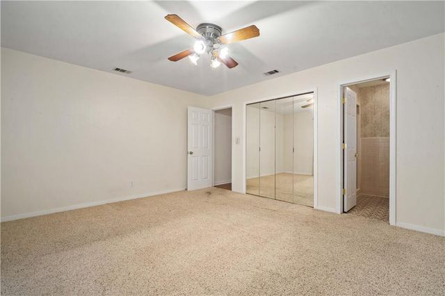 5000 Woodmere Street, Mobile, AL 36693