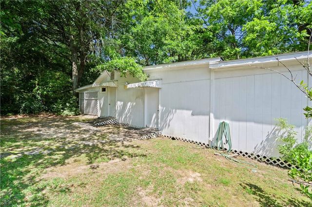 5000 Woodmere Street, Mobile, AL 36693