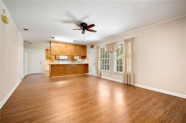 5000 Woodmere Street, Mobile, AL 36693