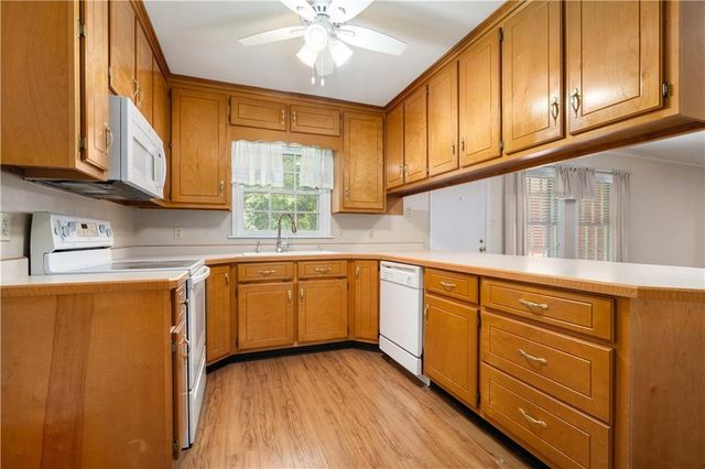 5000 Woodmere Street, Mobile, AL 36693