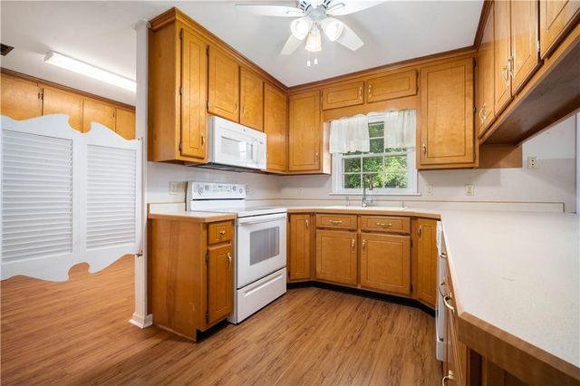 5000 Woodmere Street, Mobile, AL 36693