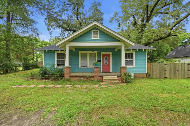 1917 College Avenue, Conway, AR 72034