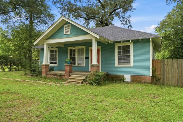 1917 College Avenue, Conway, AR 72034