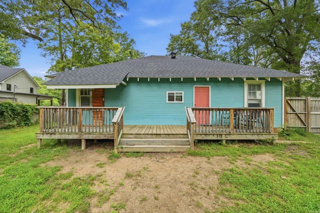 1917 College Avenue, Conway, AR 72034