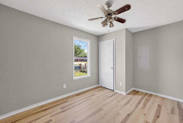 3800 E 4th Street, Fort Worth, TX 76111