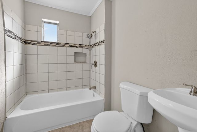 3800 E 4th Street, Fort Worth, TX 76111