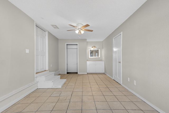 3800 E 4th Street, Fort Worth, TX 76111