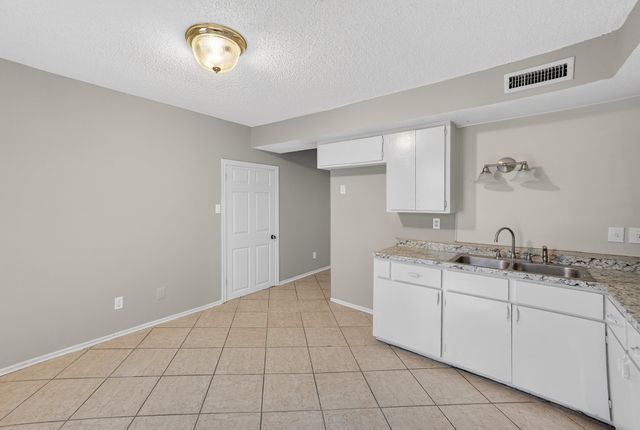 3800 E 4th Street, Fort Worth, TX 76111