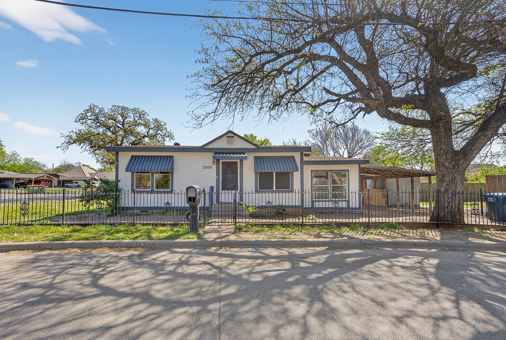 3800 E 4th Street, Fort Worth, TX 76111