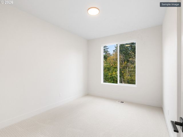8040 Se 145TH Ct, Portland, OR 97236