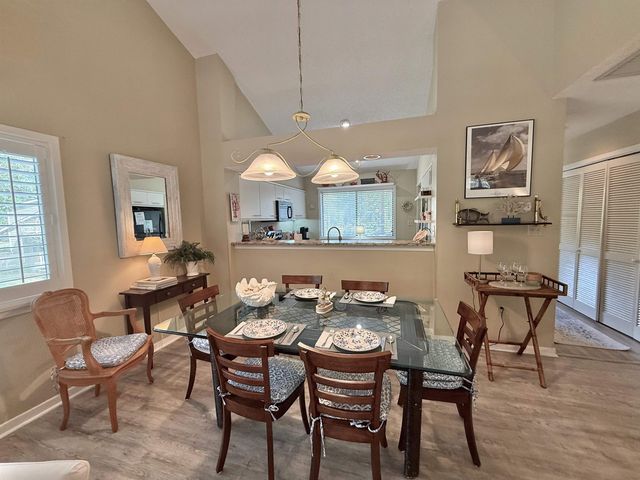 306 Westbury Ct Apt 2E, Myrtle Beach, SC 29572