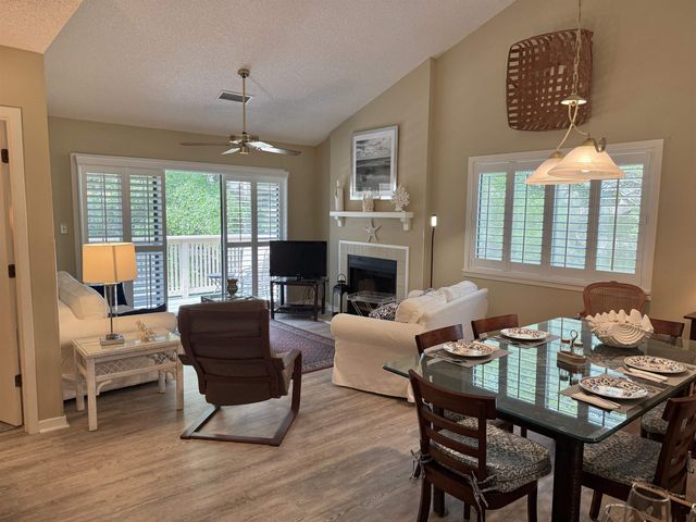 306 Westbury Ct Apt 2E, Myrtle Beach, SC 29572