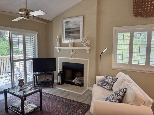 306 Westbury Ct Apt 2E, Myrtle Beach, SC 29572