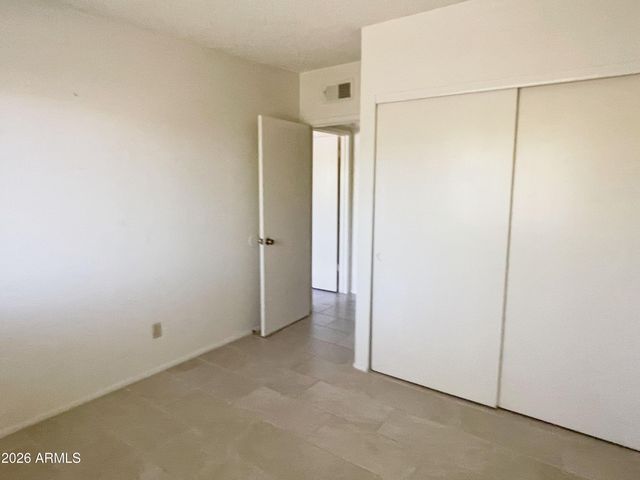5757 W Eugie Avenue 2003, Glendale, AZ 85304