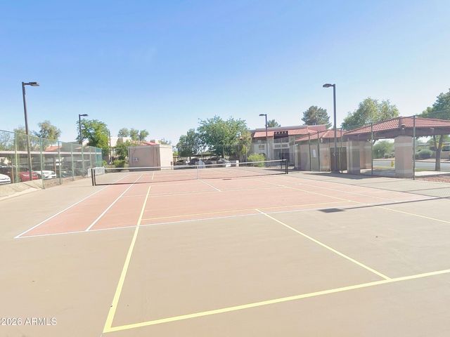 5757 W Eugie Avenue 2003, Glendale, AZ 85304