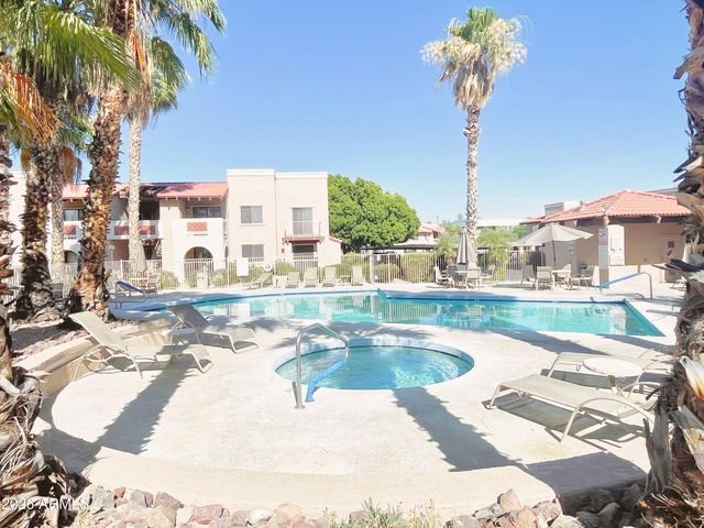 5757 W Eugie Avenue 2003, Glendale, AZ 85304