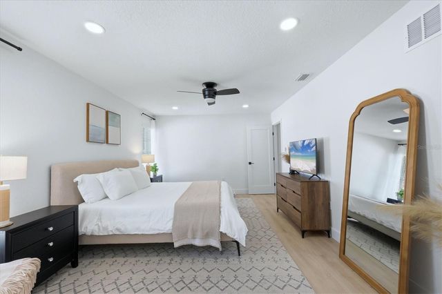 1930 FAUN ROAD, Venice, FL 34293