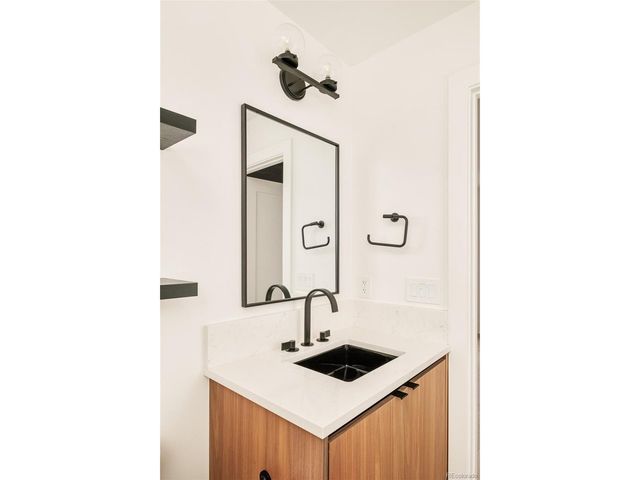 3985 Mariposa St, Denver, CO 80211