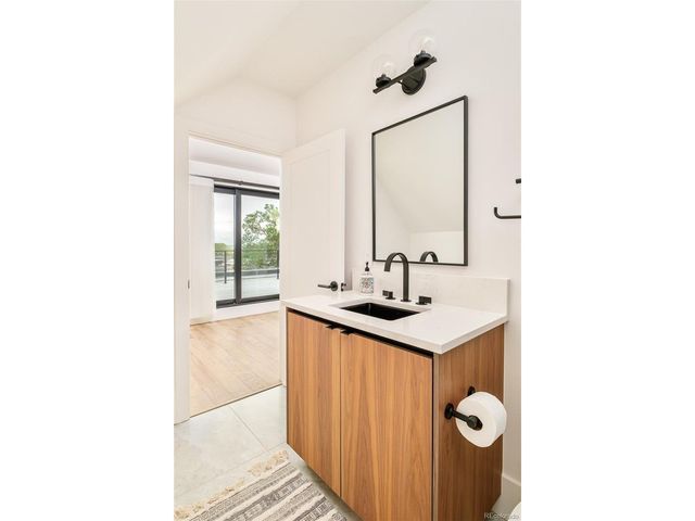 3985 Mariposa St, Denver, CO 80211