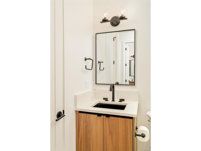 3985 Mariposa St, Denver, CO 80211
