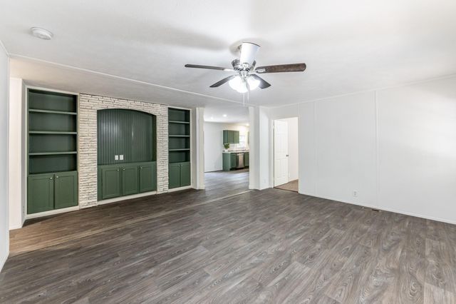 321 Forest Road, Point Blank, TX 77364