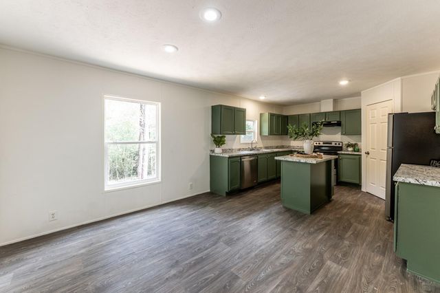 321 Forest Road, Point Blank, TX 77364