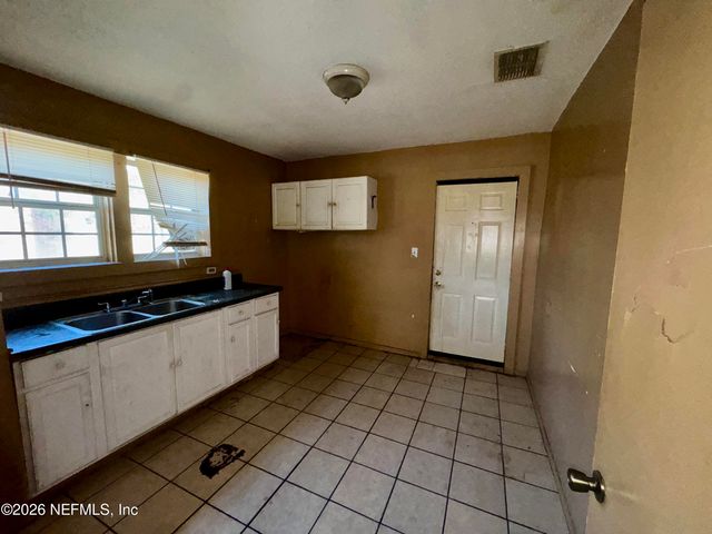 1087 W 29TH Street, Jacksonville, FL 32209