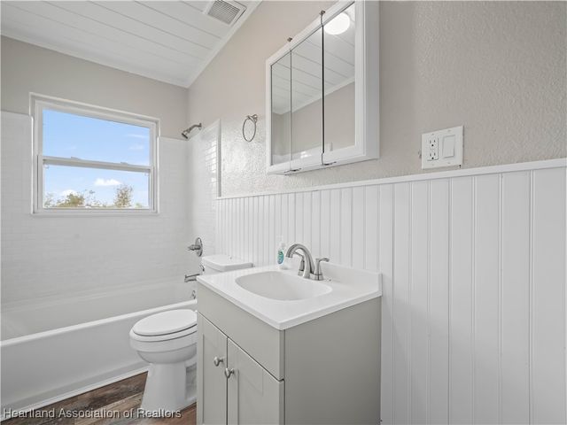 5926 Van Simmons Road, Wauchula, FL 33873